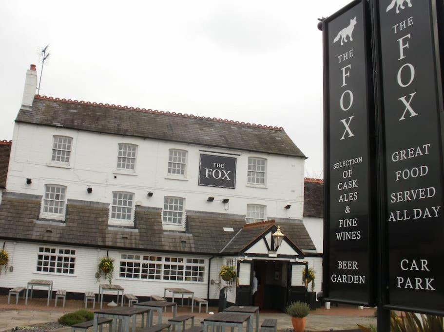 Hidden Gem Canal Facing Retreat With Lovely Walks Hopwas Exterior photo