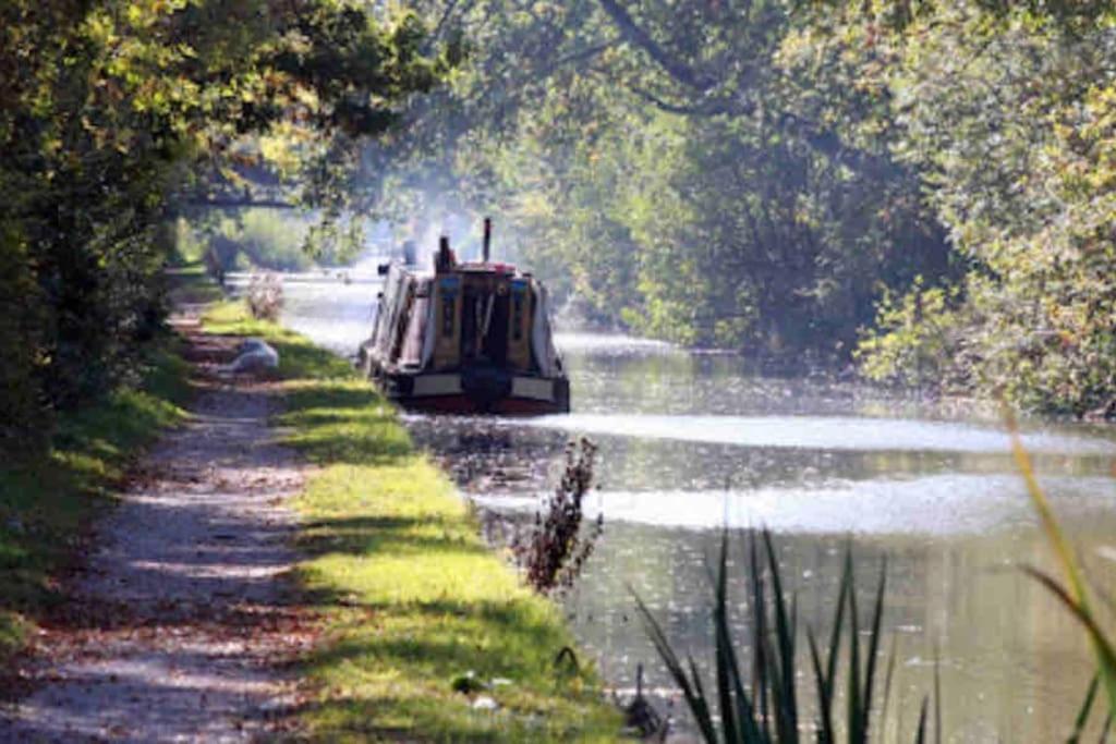 Hidden Gem Canal Facing Retreat With Lovely Walks Hopwas Exterior photo