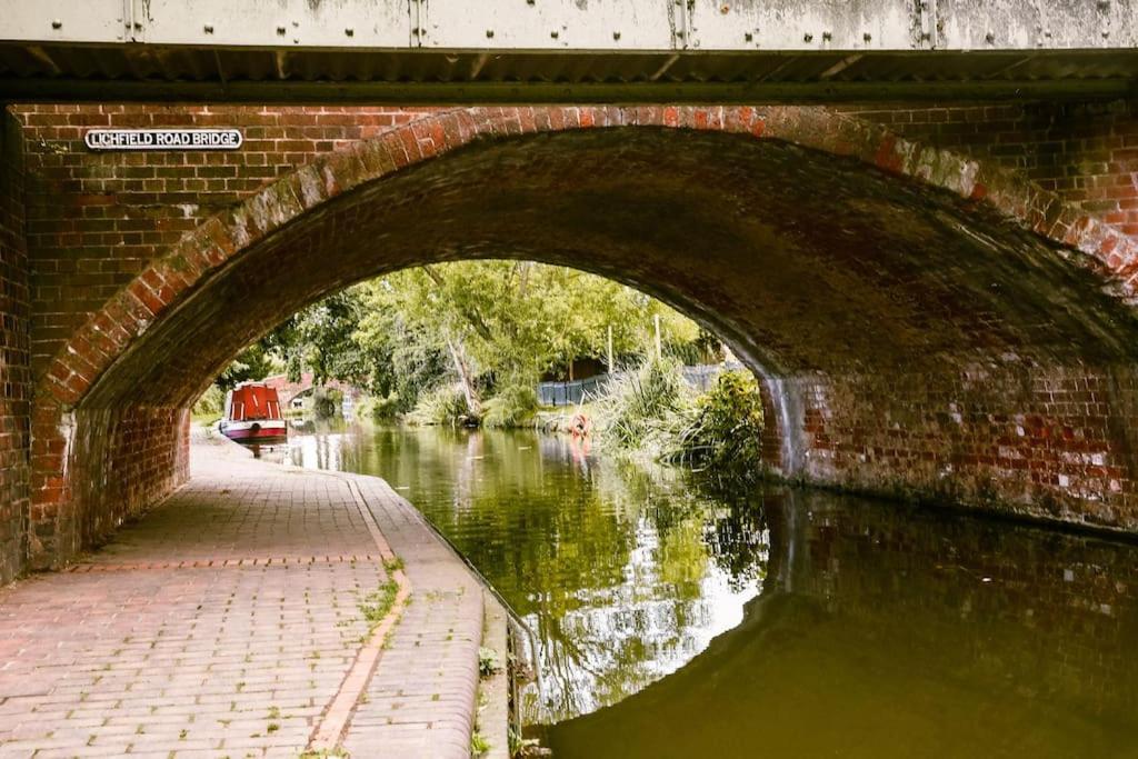 Hidden Gem Canal Facing Retreat With Lovely Walks Hopwas Exterior photo